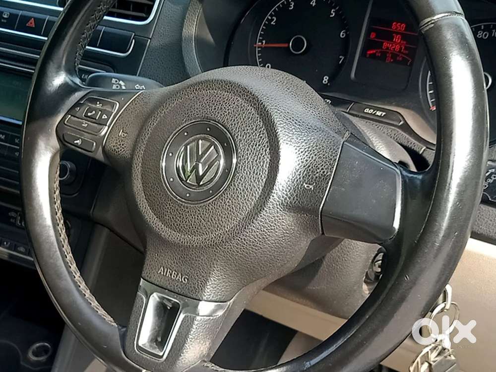 Volkswagen Polo Petrol Highline 1.2l, 2014, Petrol