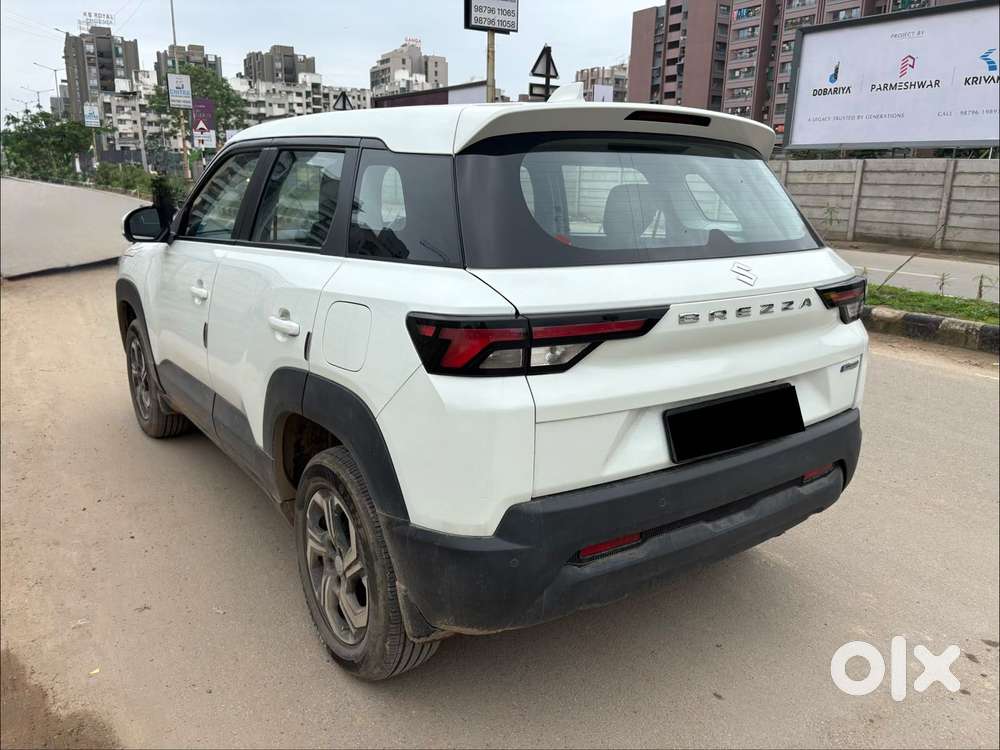 Maruti Suzuki Brezza 1.5 Vxi At Smart Hybrid, 2025, Petrol