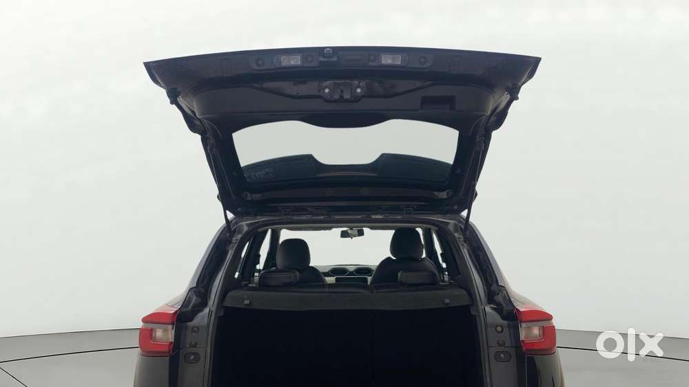 Nissan Magnite 1.0 Xv, 2022, Petrol