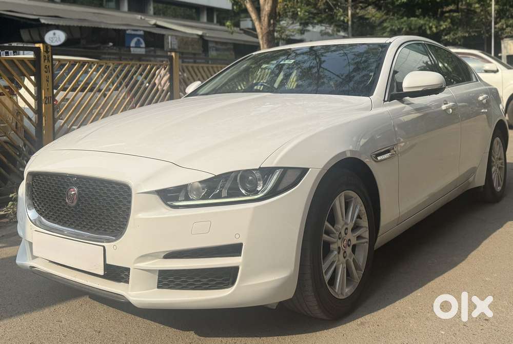 Jaguar Xe Portfolio, 2019, Petrol