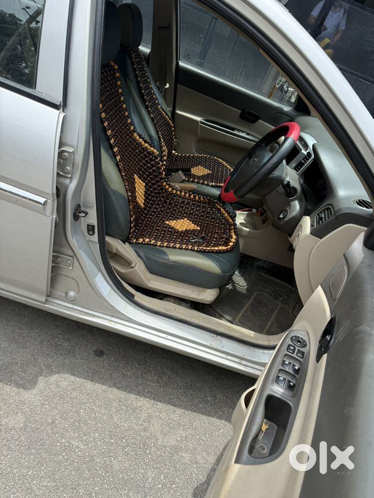Hyundai Verna Xi (petrol), 2009, Petrol