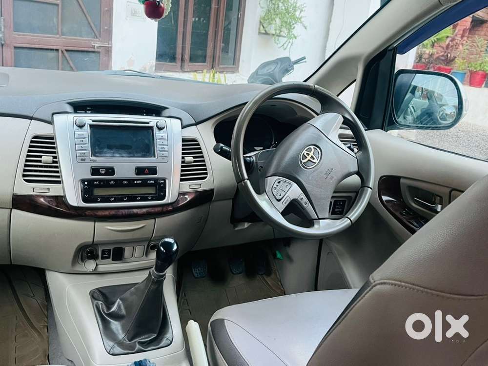 Toyota Innova 2013 Diesel Well Maintained