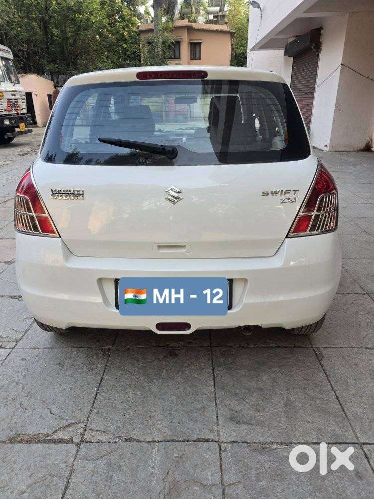 Maruti Suzuki Swift Zxi, 2011, Petrol