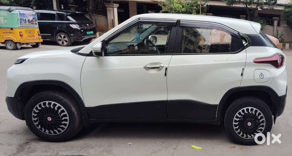 Tata Punch Adventure Amt, 2022, Petrol