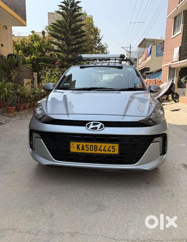 Yellow Board Hyundai Aura 2023 Cng 107000 Km Driven