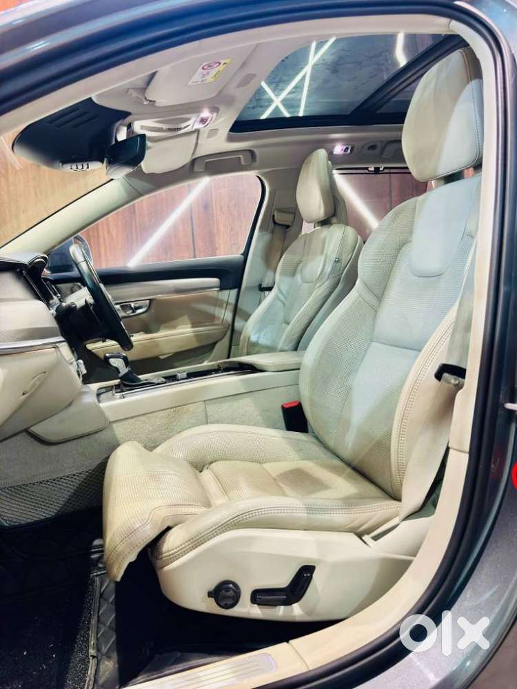 Volvo V90 Cross Country D5 Inscription, 2018, Diesel