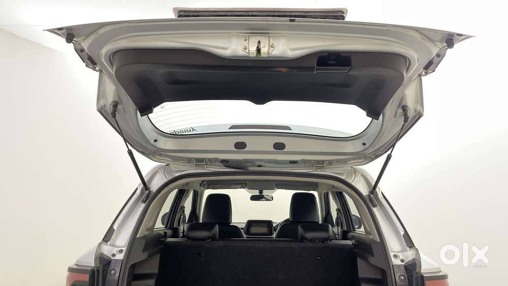Maruti Suzuki Brezza Vxi At, 2023, Petrol