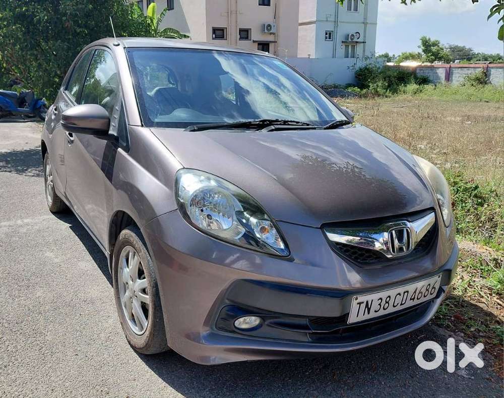 Honda Brio V Automatic, 2016, Petrol