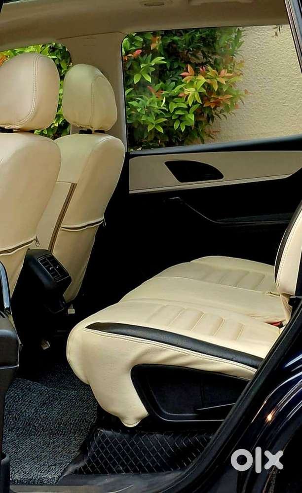 Mahindra Xuv700 2.2 Ax 5 Diesel Mt 7 Str, 2022, Diesel