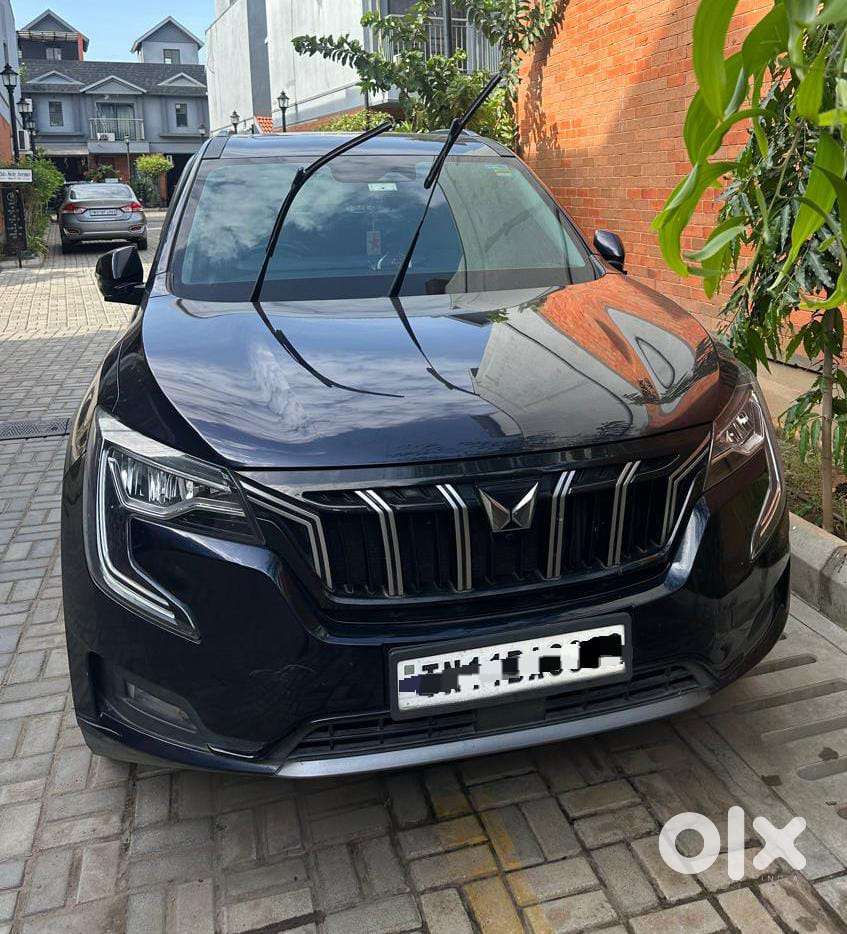 Mahindra Xuv700 2.0 Ax 7 Petrol Mt Str, 2022, Diesel