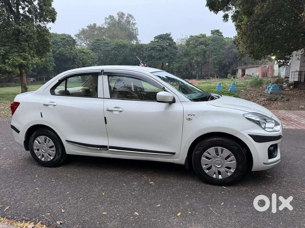 Maruti Suzuki Swift Dzire Lxi Optional-o, 2017, Cng & Hybrids