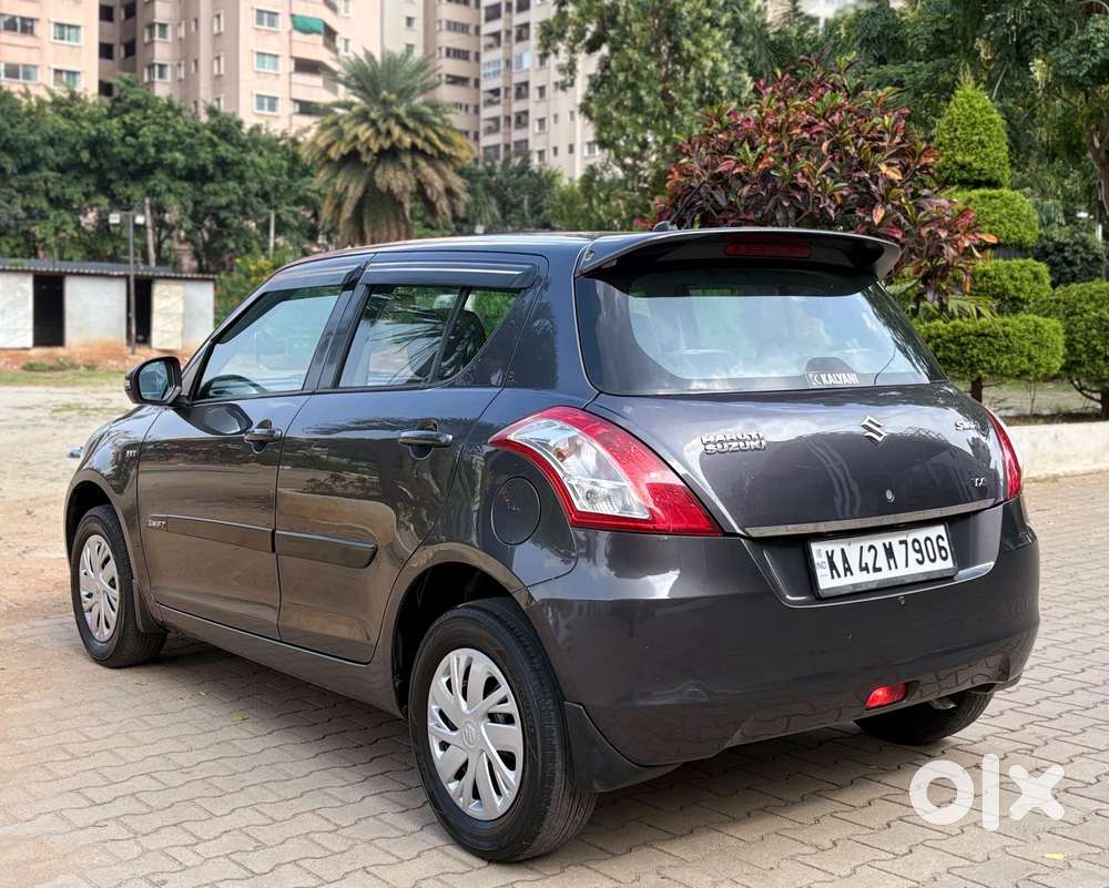 Maruti Suzuki Swift Vxi Optional, 2017, Petrol
