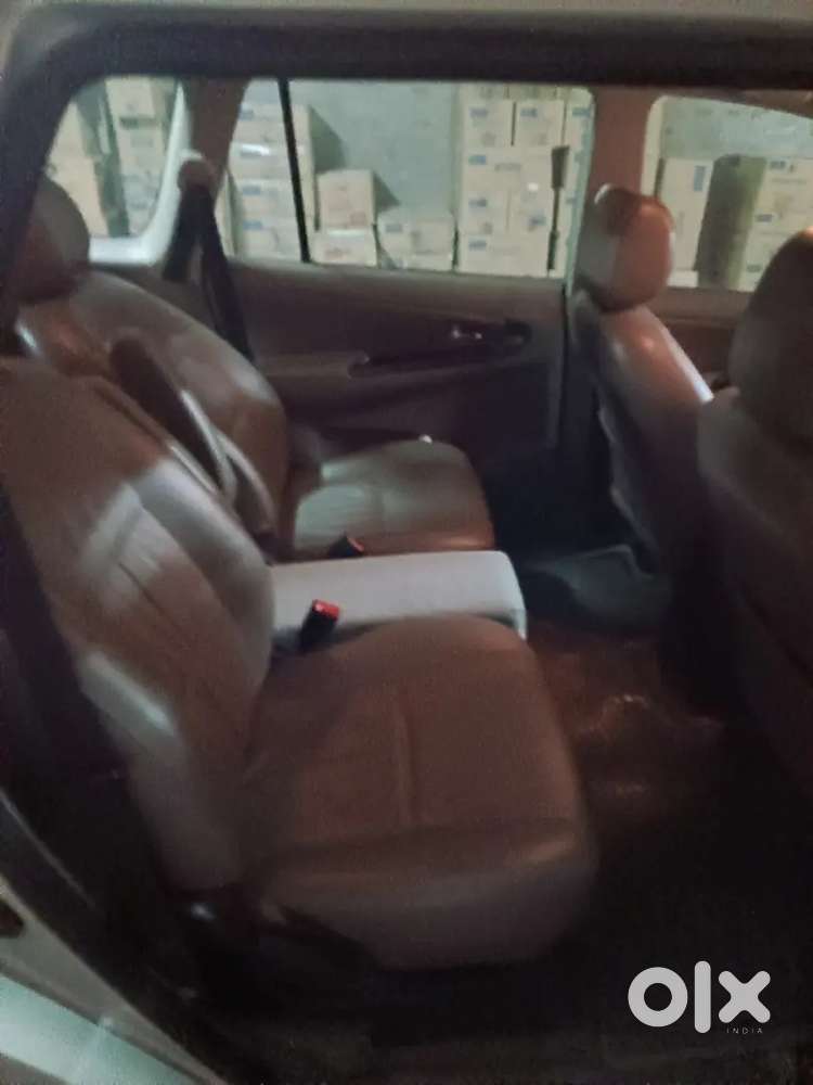 Toyota Innova 2015 Diesel Well Maintained