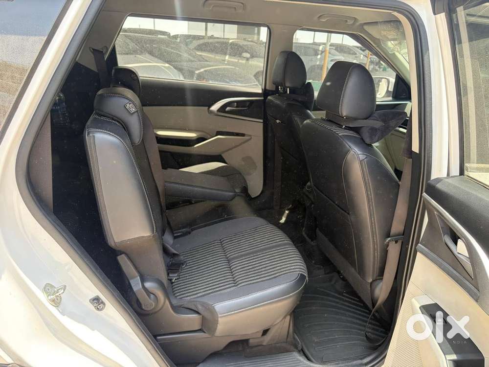 Kia Carens 1.4 Premium 7 Str, 2023, Petrol