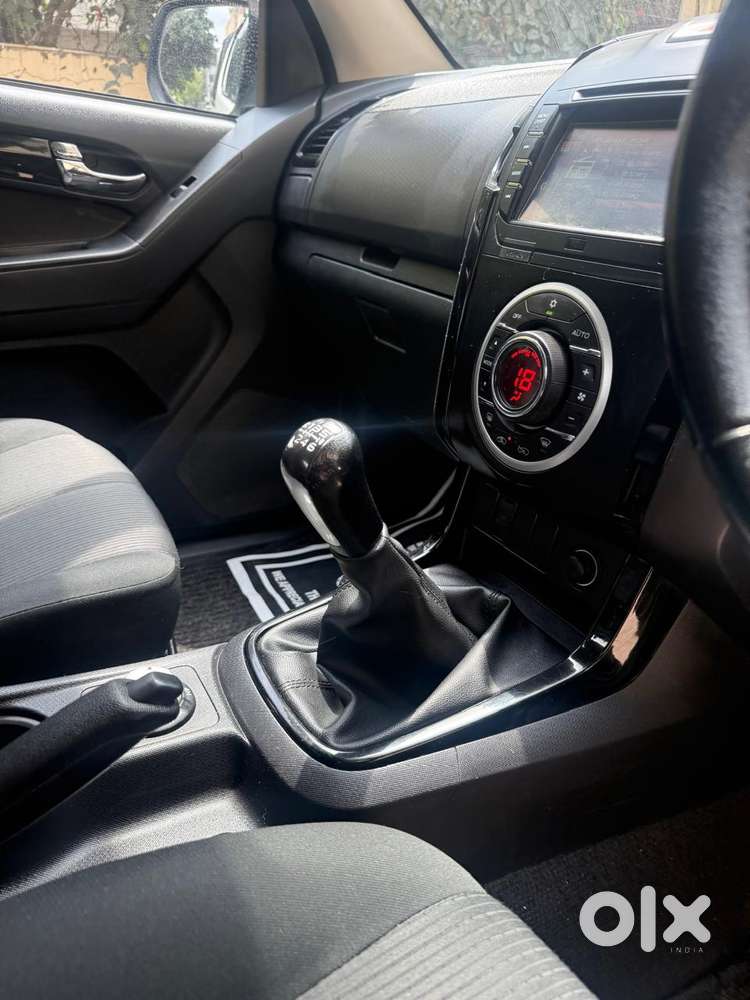 Isuzu D-max V-cross Z 4x4 Mt, 2022, Diesel