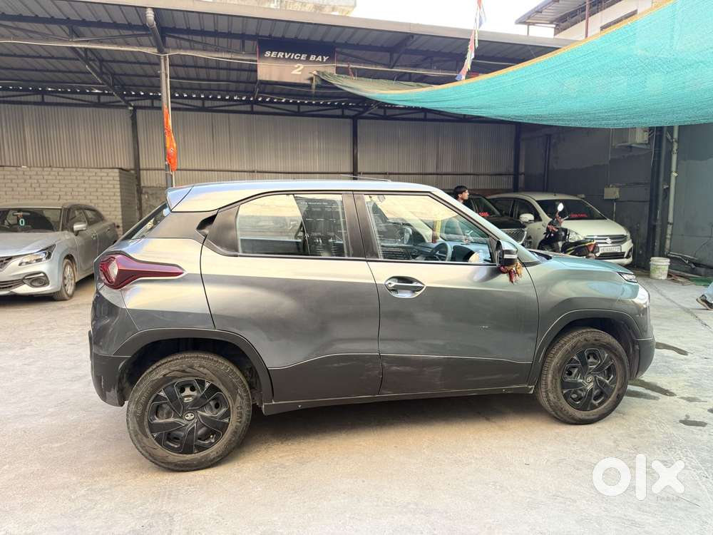 Tata Punch Camo Adventure Mt, 2022, Petrol