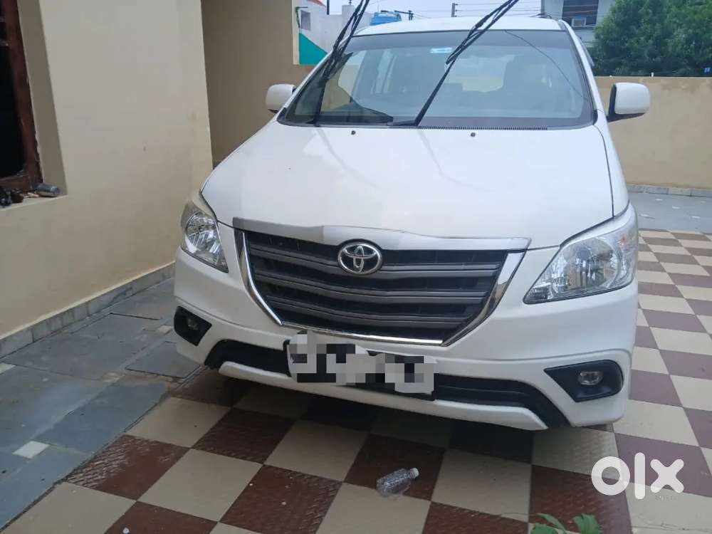 Toyota Innova 2015 Diesel Well Maintained
