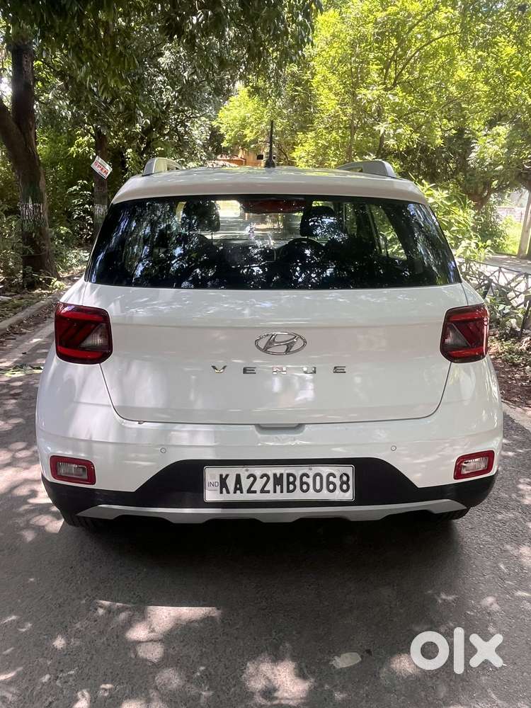 Hyundai Venue 1.2 S Plus, 2019, Petrol