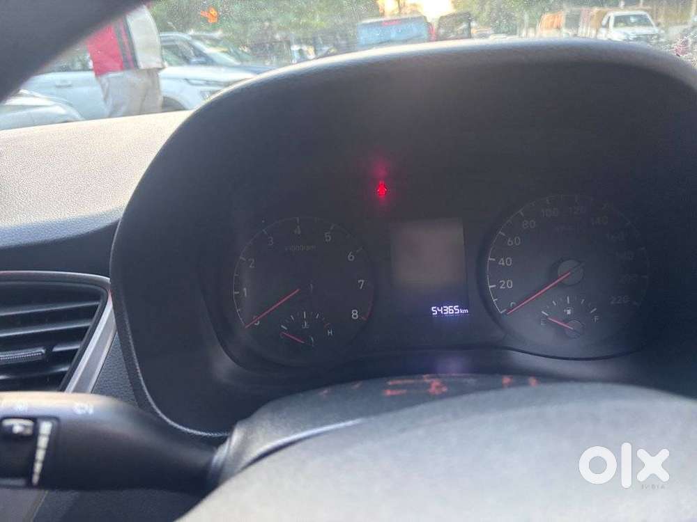 Hyundai Verna Crdi Vgt Sx 1.5, 2019, Petrol