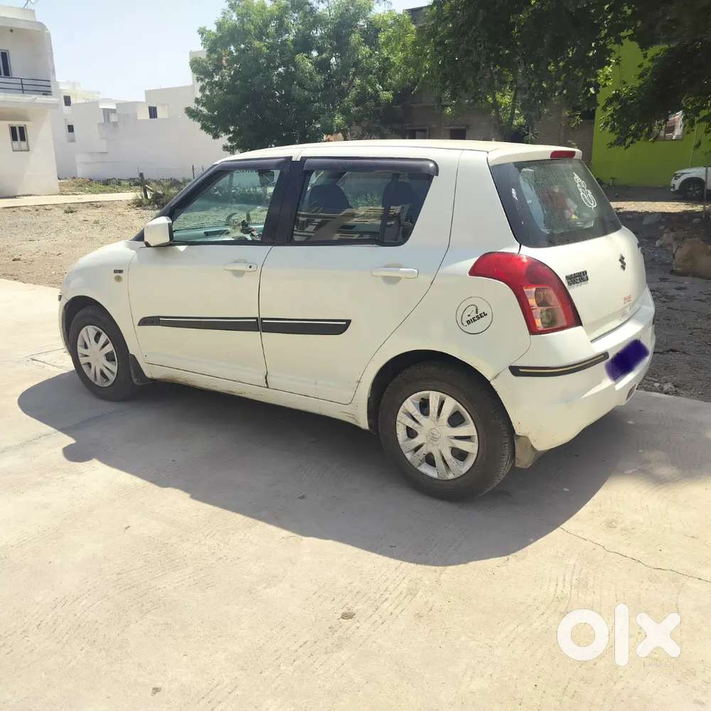 Maruti Suzuki Swift 2011 Diesel 93800 Km Driven