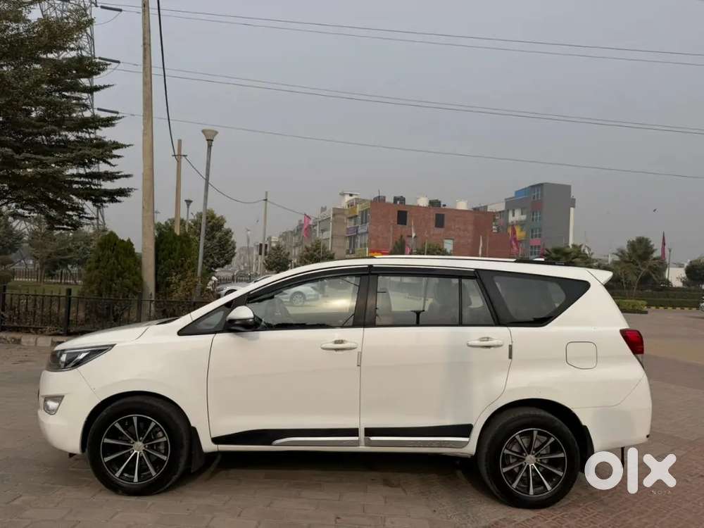 2018 Crista 2.8 Automatic. Company History Until Now Available