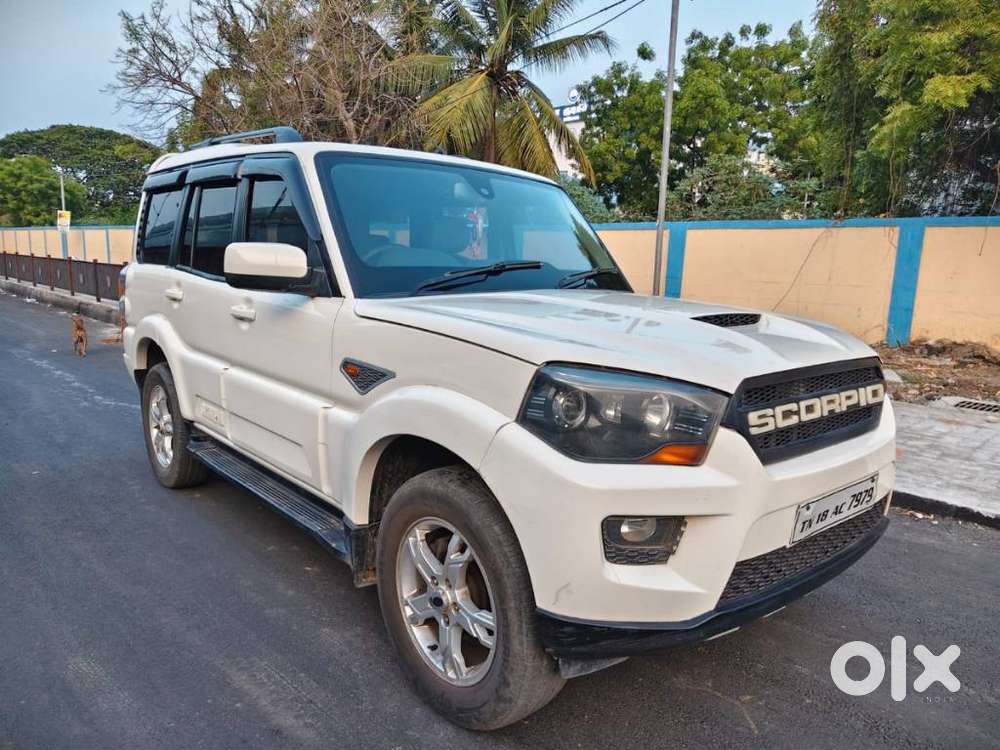 Mahindra Scorpio S10, 2015, Diesel