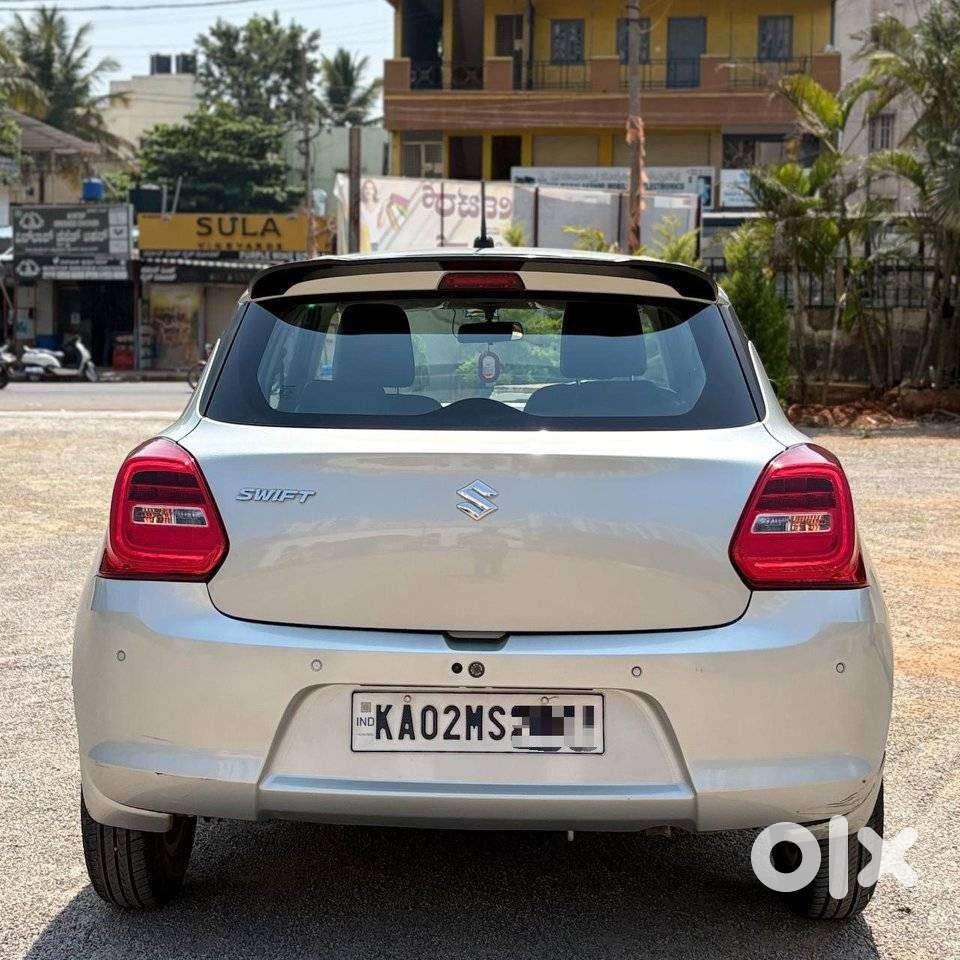 Maruti Suzuki Swift Vxi + Manual, 2022, Petrol