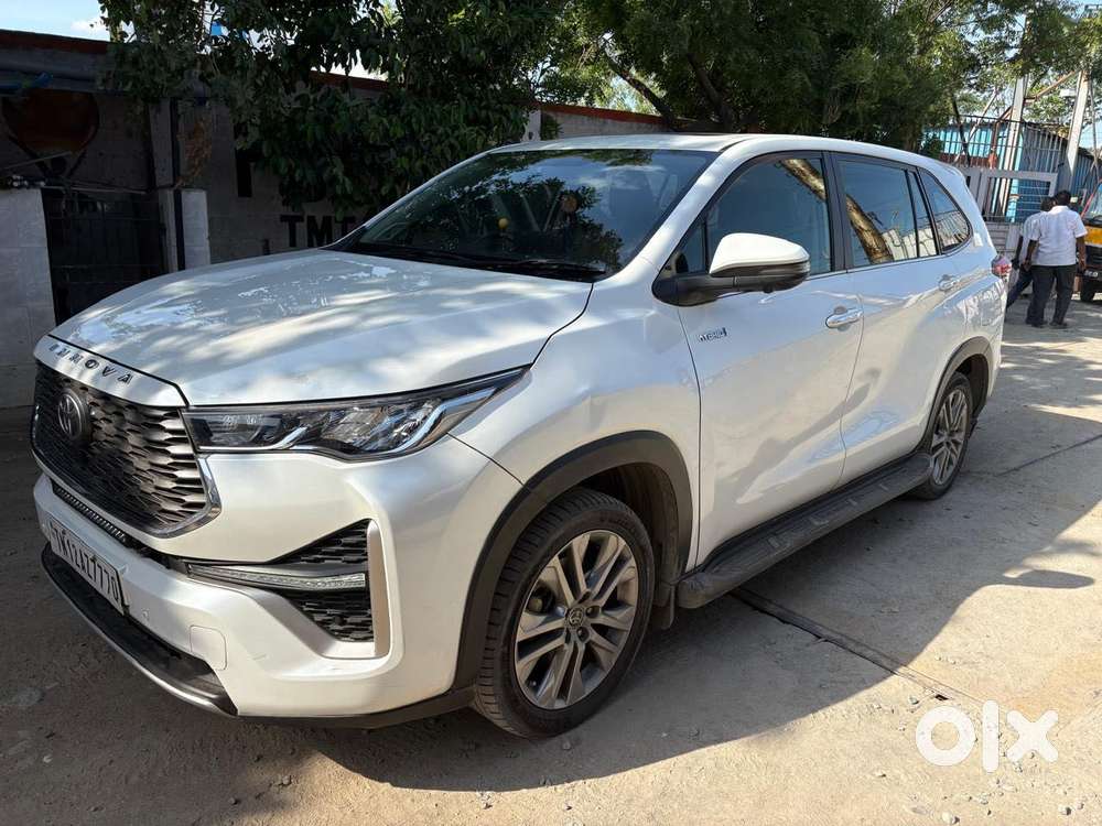 Toyota Innova Hycross 2.0 Zx Hybrid 7 Str, 2023, Cng & Hybrids