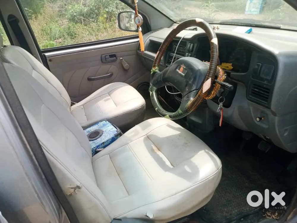 Tavera Lt 7 Seater