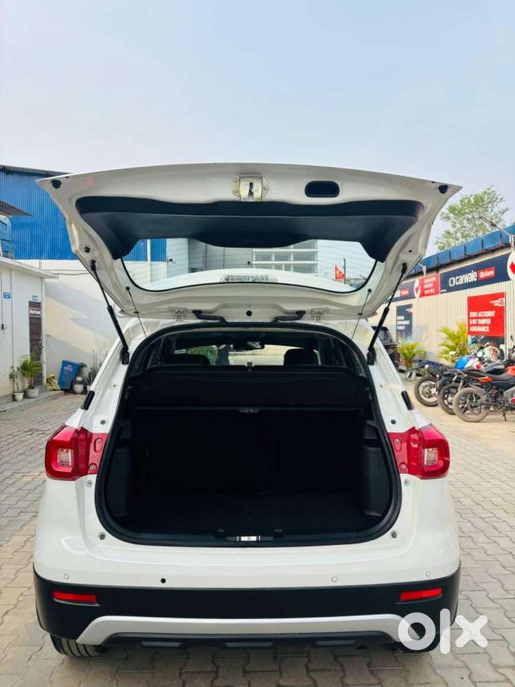 Maruti Suzuki Brezza 1.5 Zxi Plus Smart Hybrid, 2020, Petrol