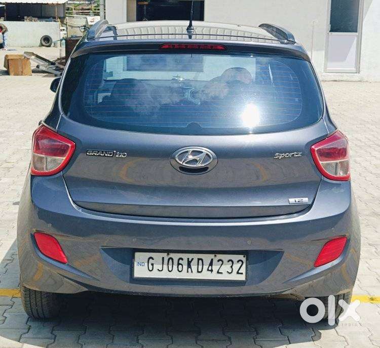 Hyundai Grand I10 Sportz, 2016, Petrol