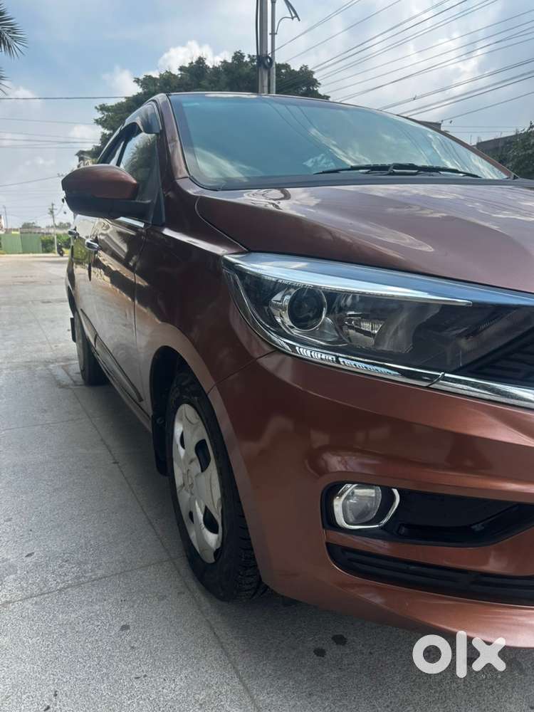 Tata Tigor Petrol 2017