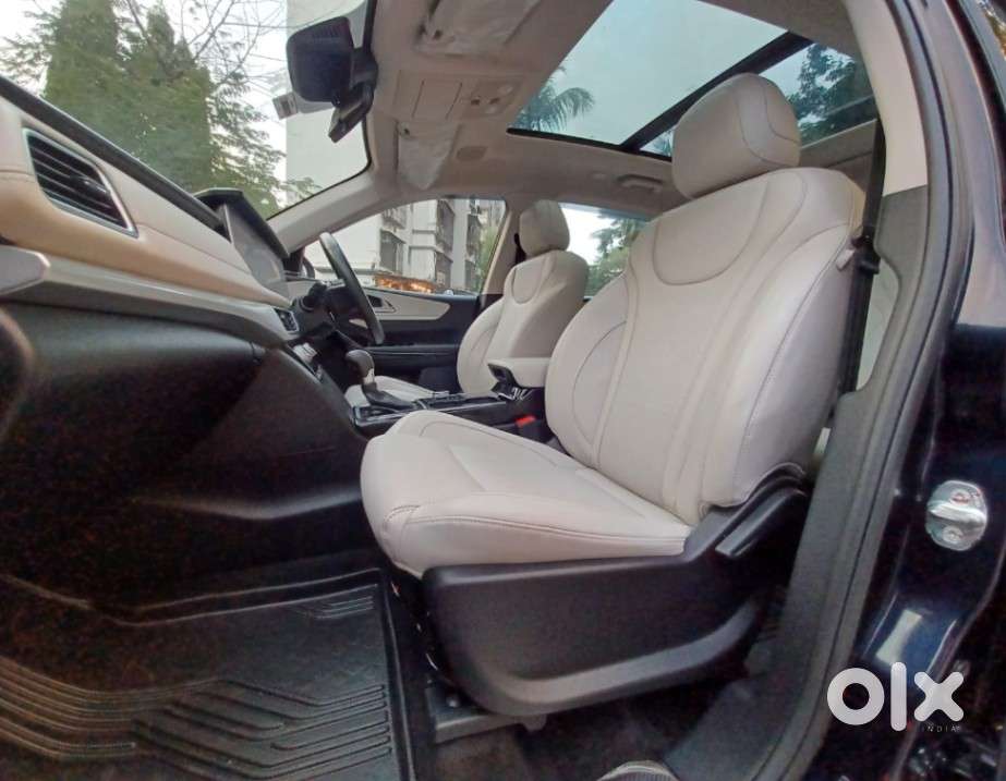 Mahindra Xuv700 2.2 Ax 7 Diesel At Luxury Pack Str, 2022, Diesel