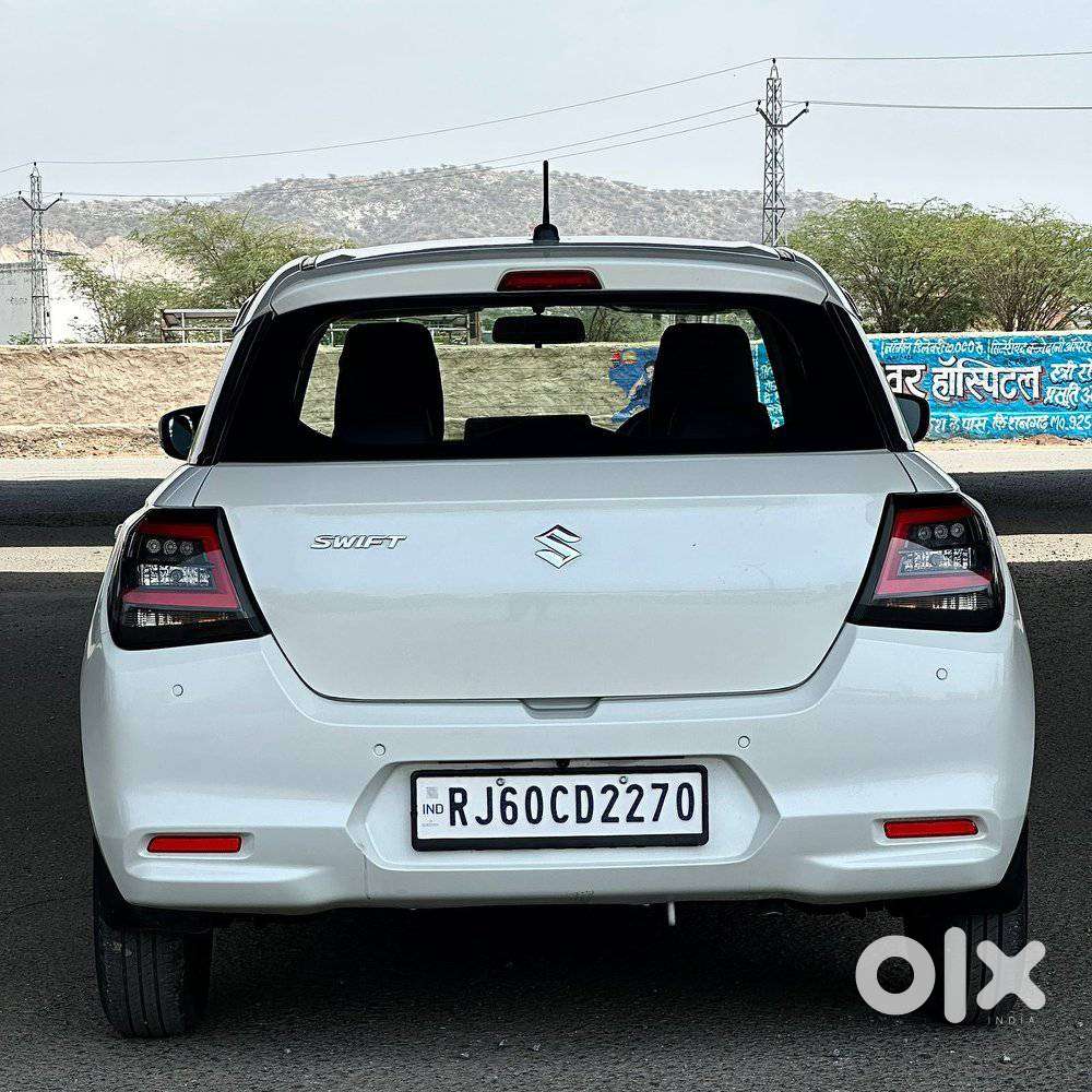 Maruti Suzuki Swift Vxi + Manual, 2025, Petrol