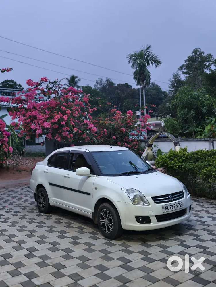 Maruti Suzuki Swift Dzire 2010 Petrol Well Maintained