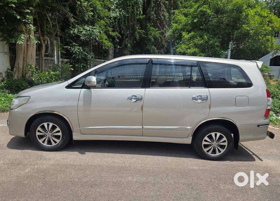 Toyota Innova 2.5 V 7 Str, 2016, Diesel