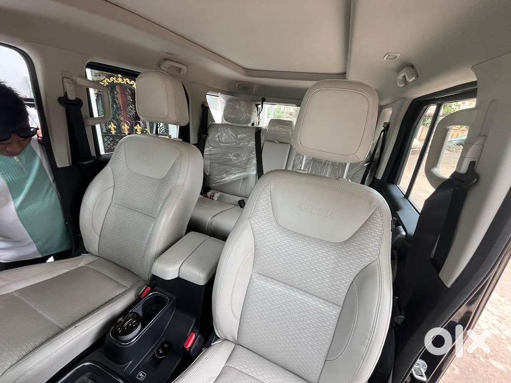 Mahindra Thar Roxx 2025