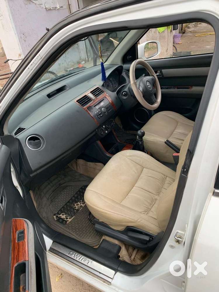 Maruti Suzuki Swift Dzire 2010 Diesel Well Maintained