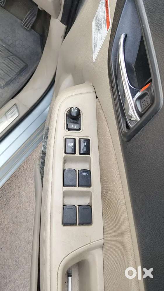Maruti Suzuki Dzire 2024 Cng & Hybrids 75000 Km Driven