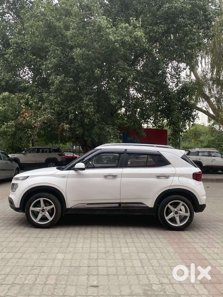 Hyundai Venue S 1.2 Petrol, 2022, Petrol