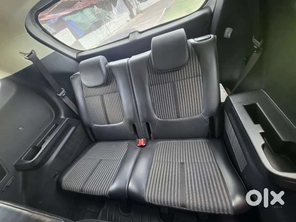 Kia Carens 2023 Petrol Well Maintained
