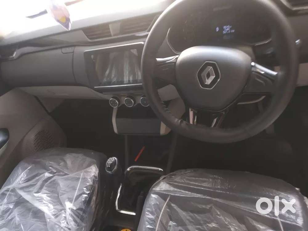 Renault Triber ( Rxt ) Second Top 2019 Model Petrol Wel Maintained Bti