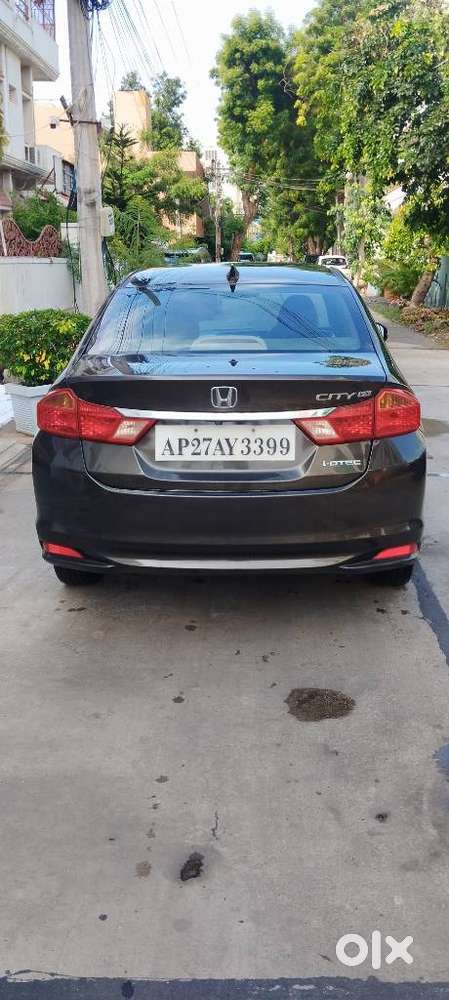 Honda City V Mt Sunroof, 2014, Diesel