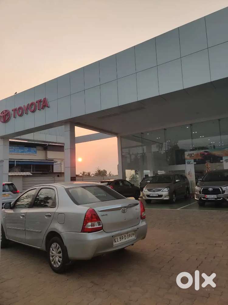 Toyota Etios Vx 2011. Sliver Colour G Option