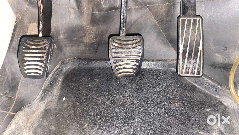 Mahindra Xuv300 W8, 2021, Petrol