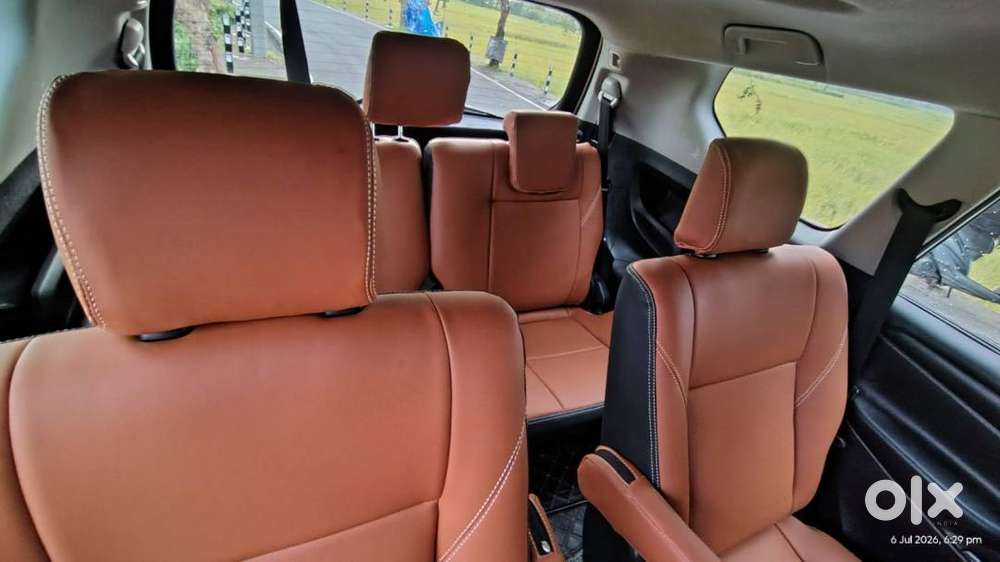 Toyota Innova Crysta 2.8 G+ Automatic
