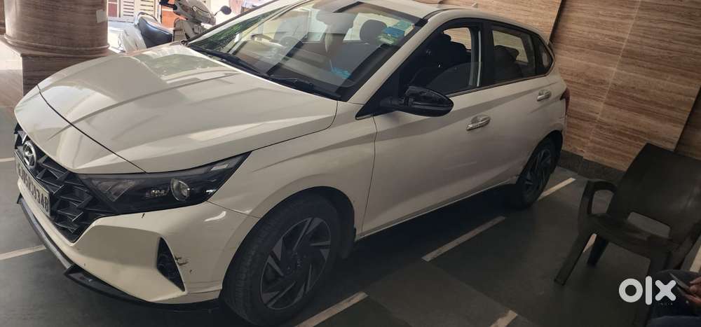 Hyundai New I20 1.2 Asta (o) Ivt, 2022, Petrol
