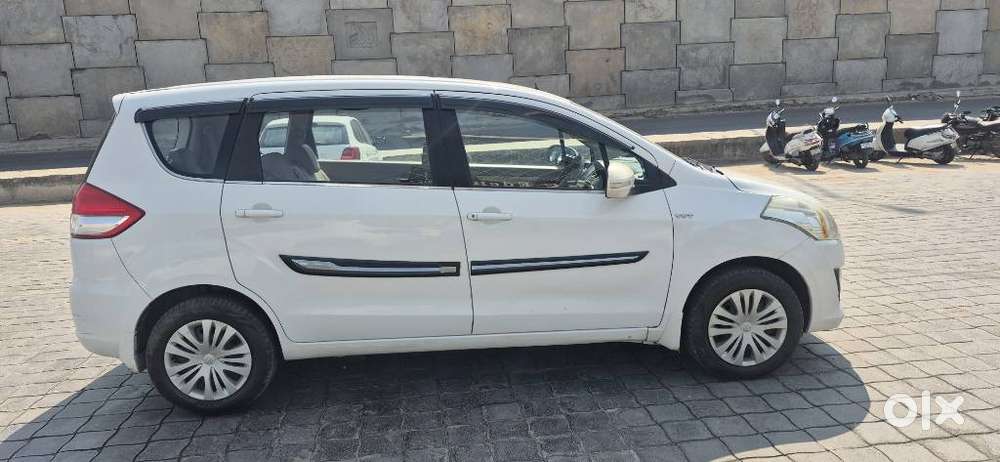 Maruti Suzuki Ertiga Vxi Abs Bs Iv, 2015, Petrol