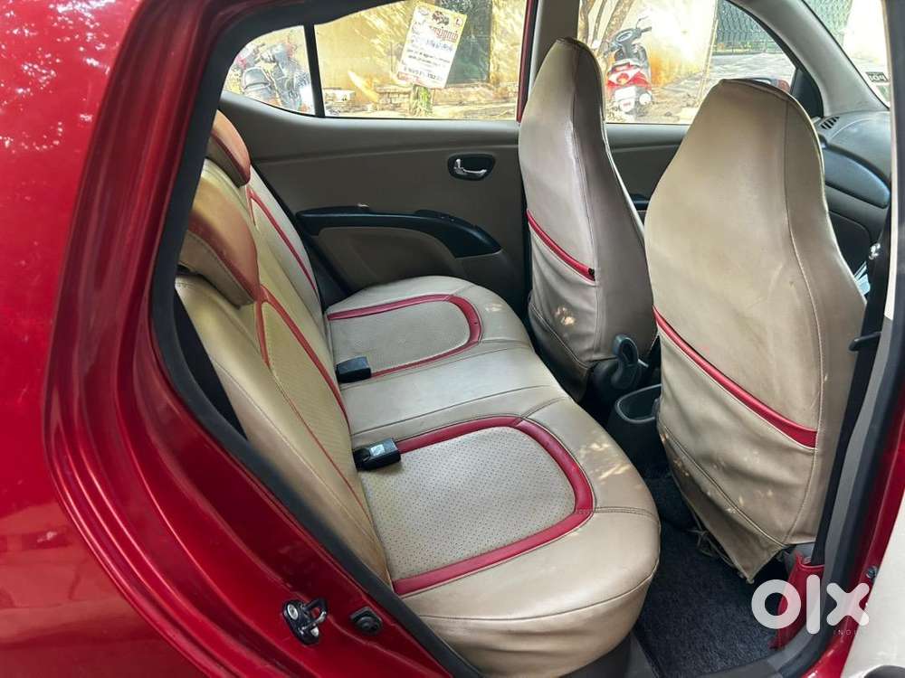 Hyundai I10 2012 Petrol 68000 Km Driven