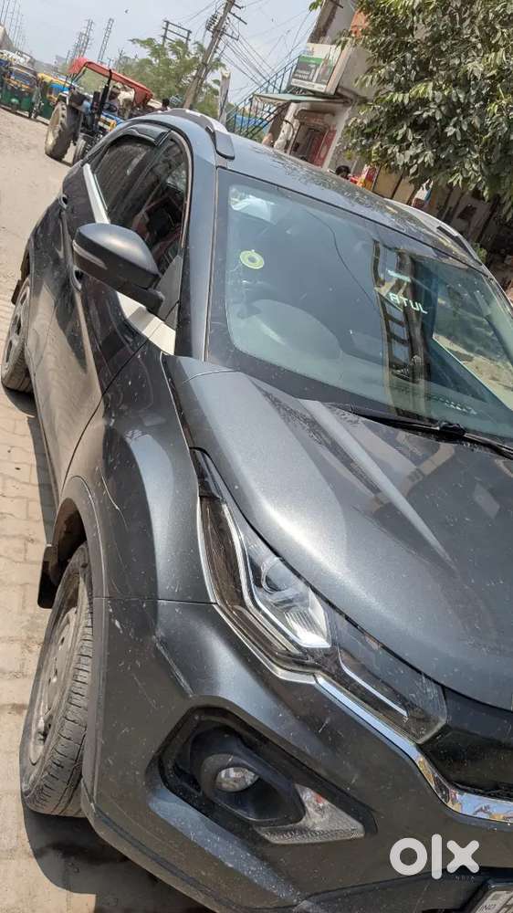 Tata Nexon 2022 Petrol Well Maintained With Petrol And Cng On Paper